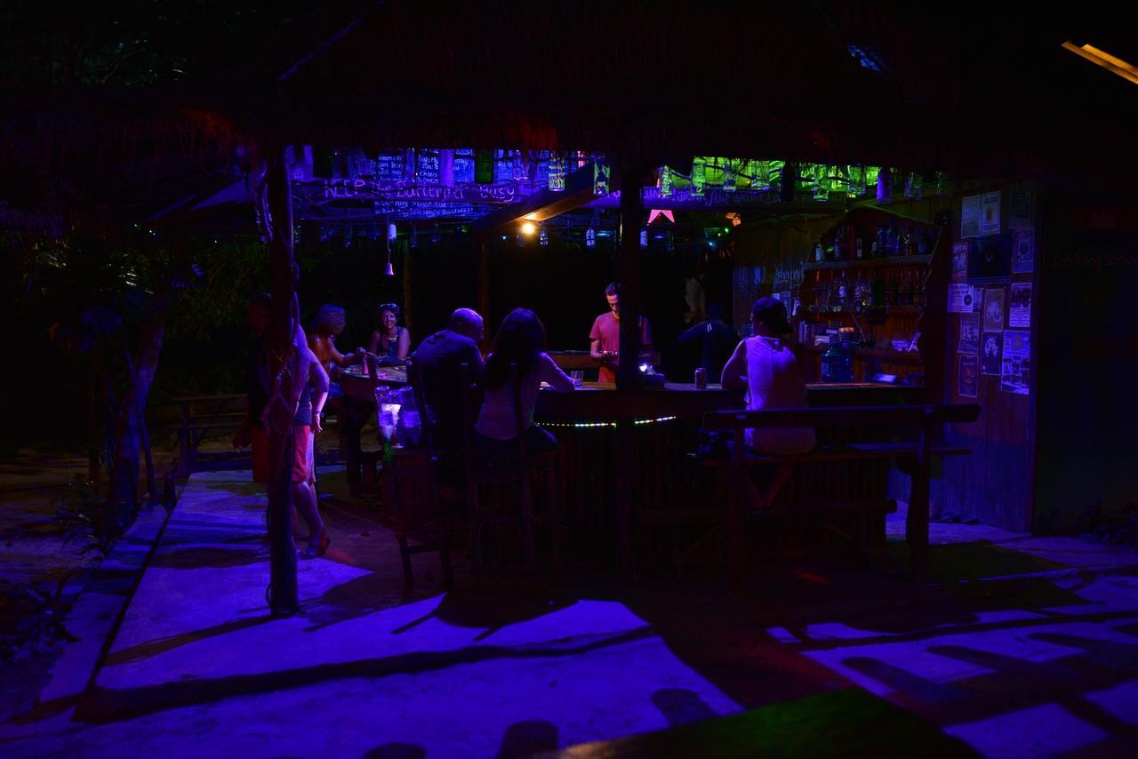 Ostello Jungle Republic Koh Rong Sanloem Esterno foto